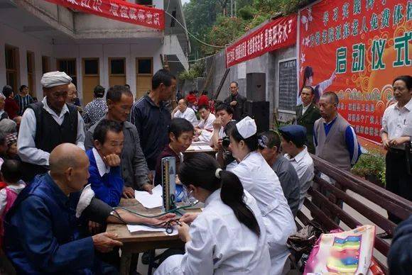 重慶 護士_重慶醫科大學附屬二院護士_重慶護士門下載地址