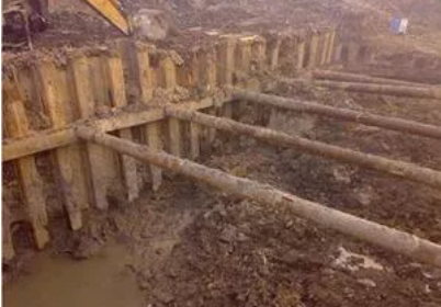 錘擊打樁法進行打樁時_汽錘打樁機工作原理_打樁灌漿機