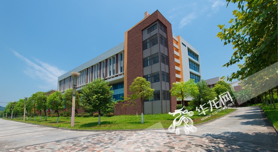 重慶工商職業學院分數線_重慶工商大學三本分數_重慶工商大學派斯學院