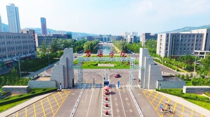 呂梁學院環(huán)境怎么樣(呂梁學院離市區(qū)遠嗎)