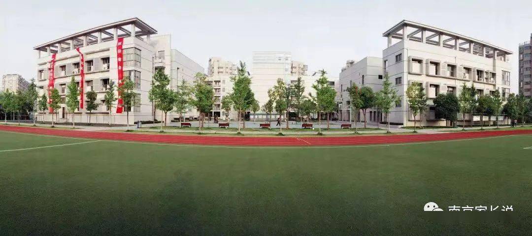 南京鐘英中學學區房_一中和鐘英中學哪個好_南京一中初中部和鐘英