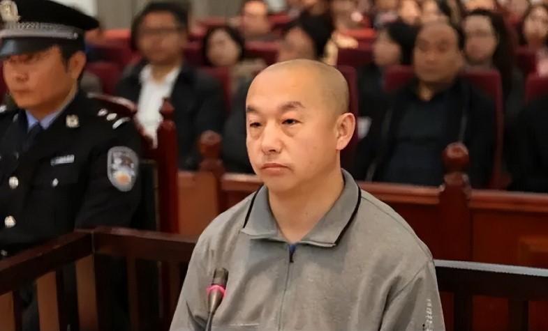 瘋狂斂財(cái)超4000萬(wàn)，被判18年罰110萬(wàn)，馮志強(qiáng)的惡行超過(guò)想象