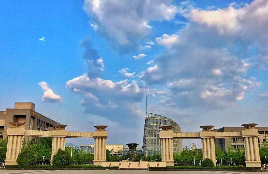 湖濱中學與市一中_一中中學湖濱市校區地址_湖濱中學新初一名單