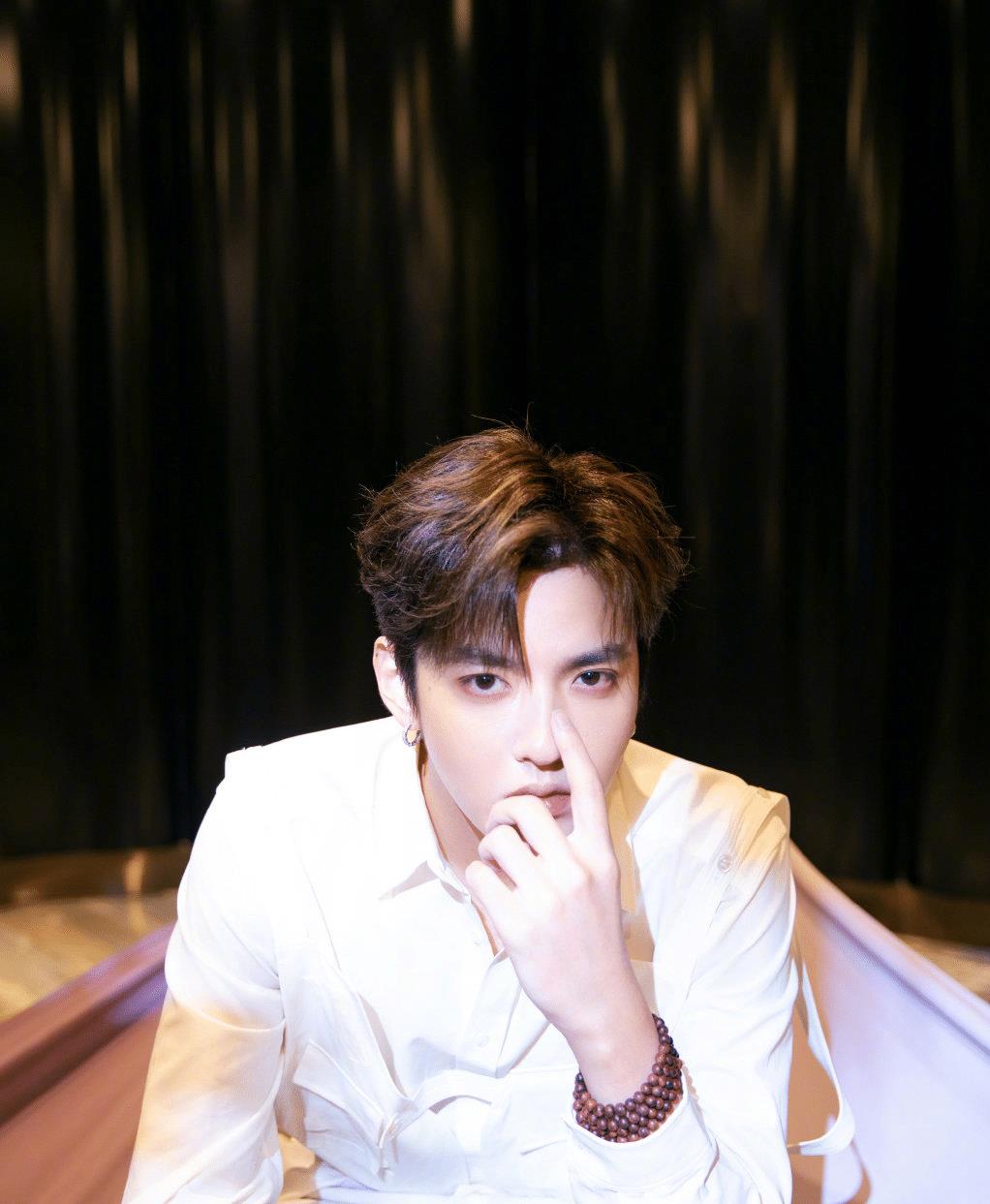 吳亦凡14歲女孩聊天記錄_吳亦凡女生聊天記錄_吳亦凡聊天記錄女主