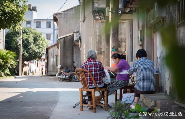 民辦本科學費一年大概多少_學費民辦本科貴嗎_民辦本科學費太貴了