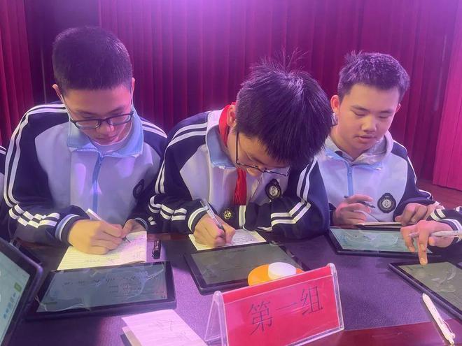 師范學校及錄取分數(shù)線_2021師范學校錄取分數(shù)_2024年山東師范大學附屬中學錄取分數(shù)線(所有專業(yè)分數(shù)線一覽表公布)