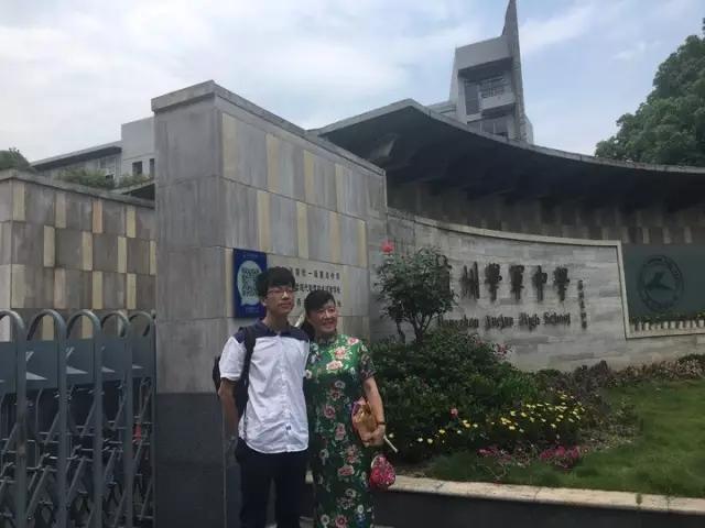 北大要降200分，清華降了50分，就為了錄取這兩人