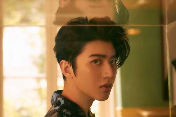 蔡徐坤初吻真在高一嗎 蔡徐坤長得好看嗎