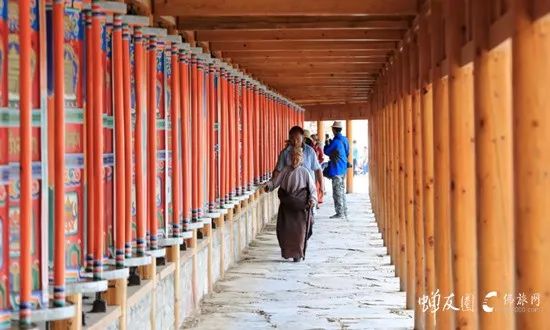 中國人為什么不能過圣誕節(jié)_圣誕節(jié)關(guān)中國人什么事_圣誕節(jié)中國人干什么