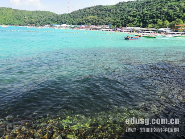 泰國易三倉大學留學費用_泰國易三倉大學留學條件_易三倉大學留學費用