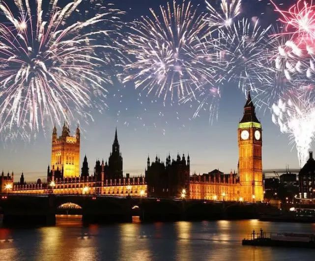 大本鐘皇家藍表盤翻新_英國大本鐘時隔5年再敲響_大本鐘修繕工程