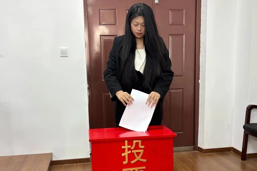 哈爾濱師范大學東語學院研究生代表大會_哈爾濱師范大學研究生院_哈爾濱師范大學東語學院學生代表大會