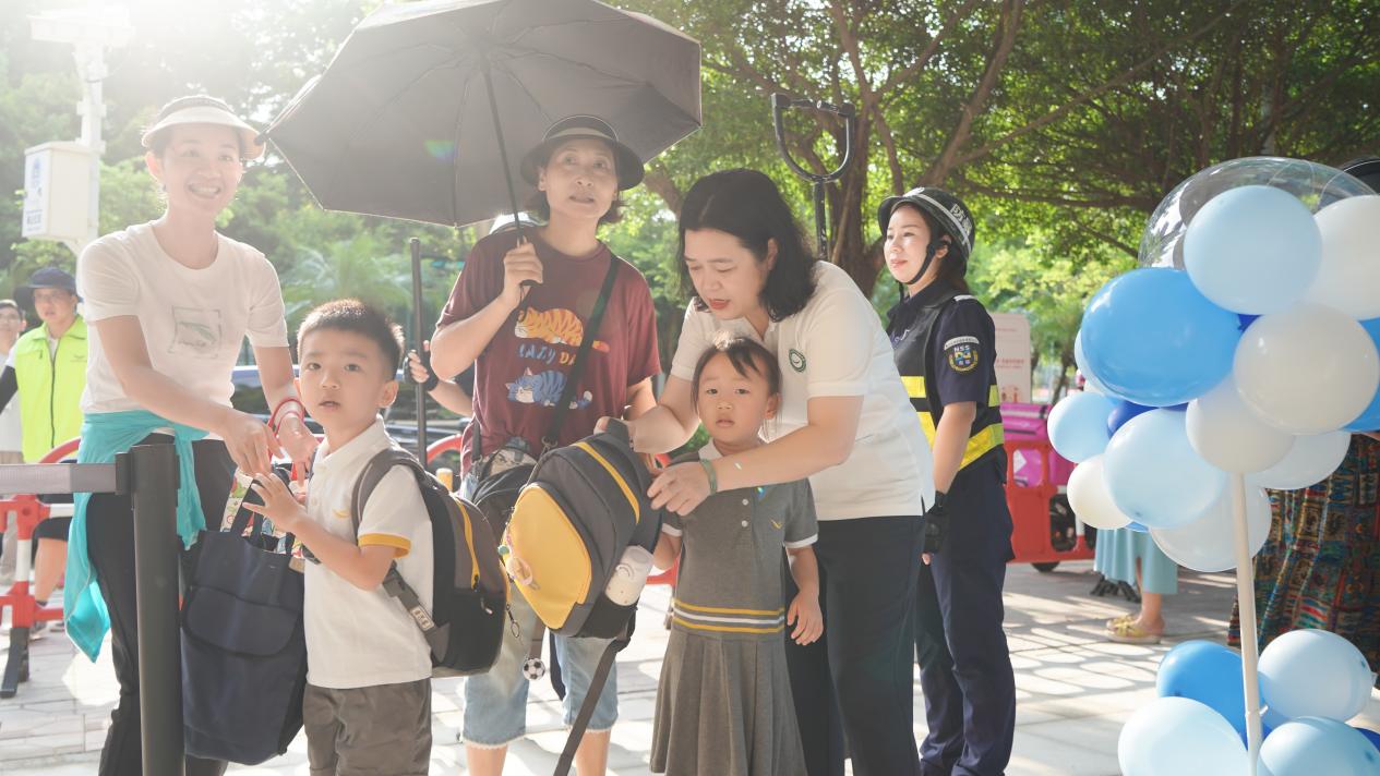 深圳幼兒園開學(xué)活動_深圳中小學(xué)開學(xué)典禮_小班開學(xué)寄語