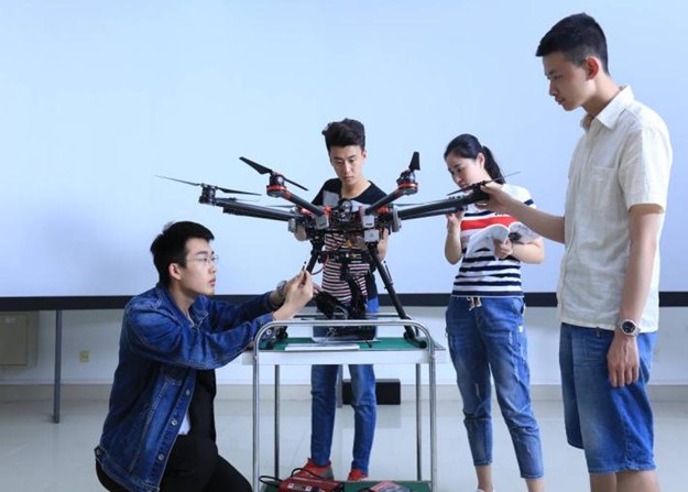 新聞與傳媒學院辦學條件_山東師范大學專業排名_新聞與傳媒學院歷史沿革